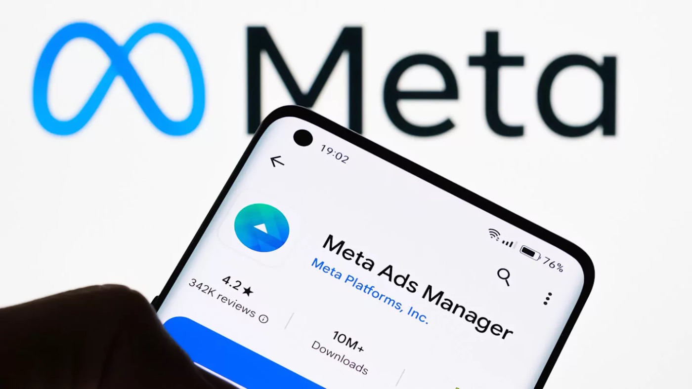 Meta Ads Manager on a phone in front of the Meta logo — free Meta Ads Mastery masterclass by Careers Ninza